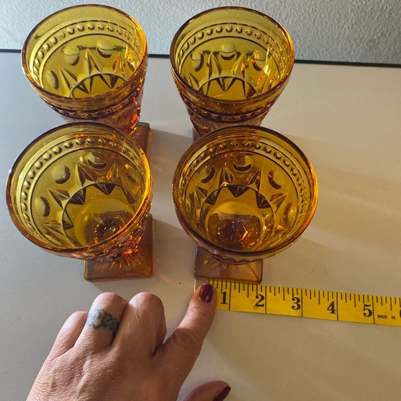 Set of Amber Glass Goblets - Picture 4 of 11